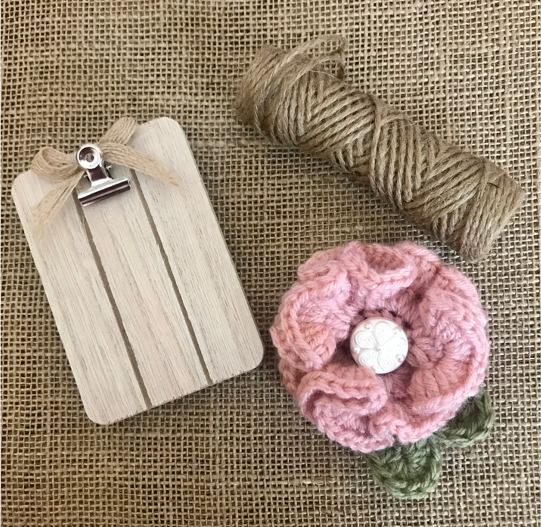Reluctant Entertainer - CROCHET FLOWER BOUQUETbeautiful for spring or  Mother's Day! Get the pattern (affiliate link)